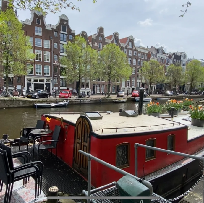 Tour de péniche