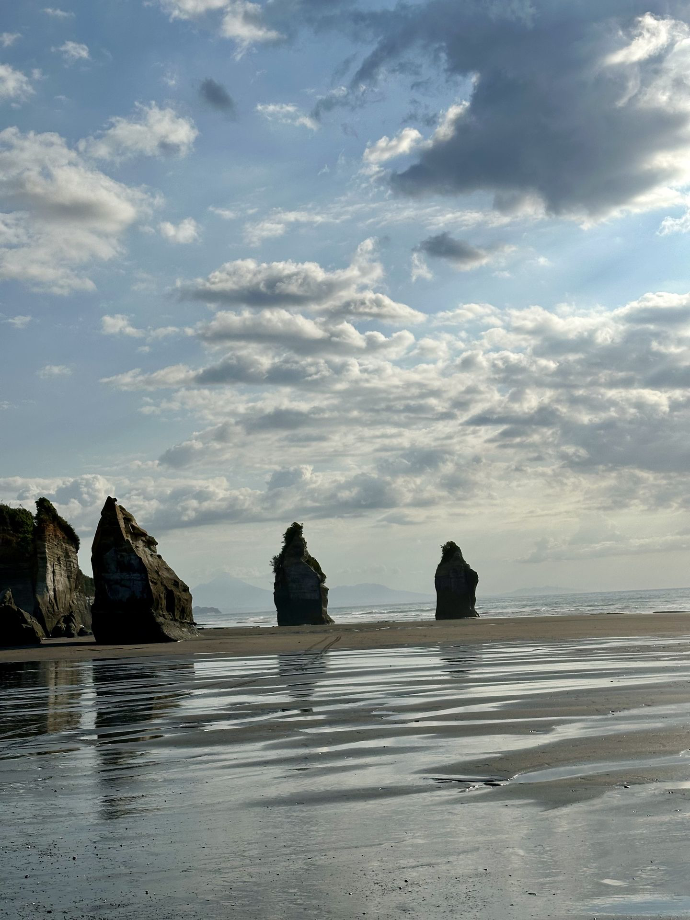 Three Sisters and the Elephant Rock